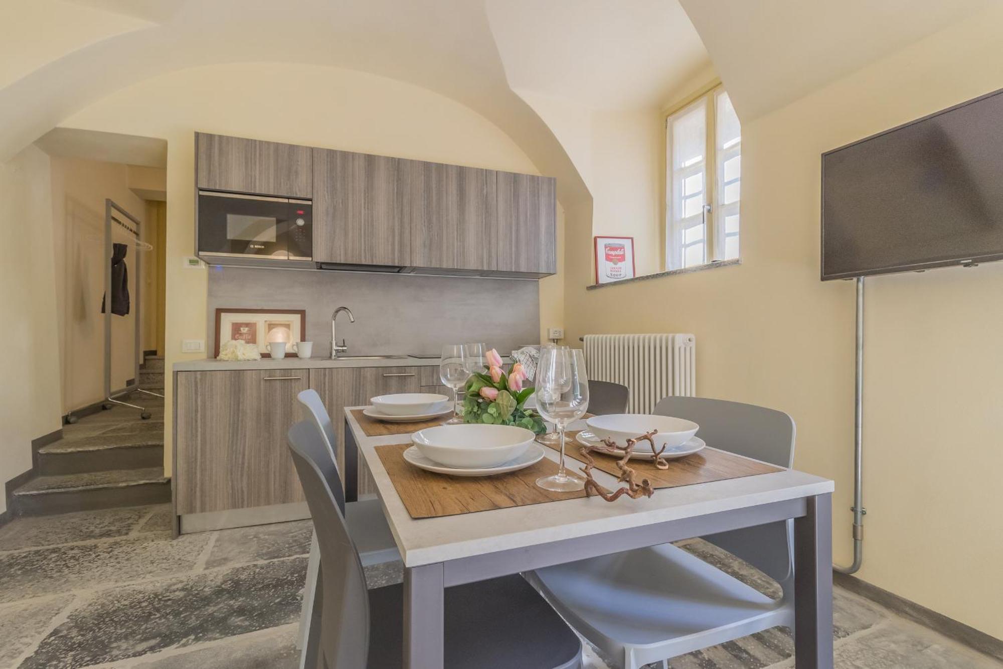 Tiny Duke Apartment Варенна Экстерьер фото